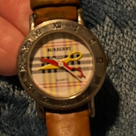 Watch - Picture 4 of 6